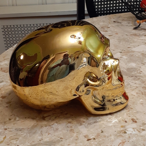 Streamline Golden Skull Money Bank - Picture 4 of 7